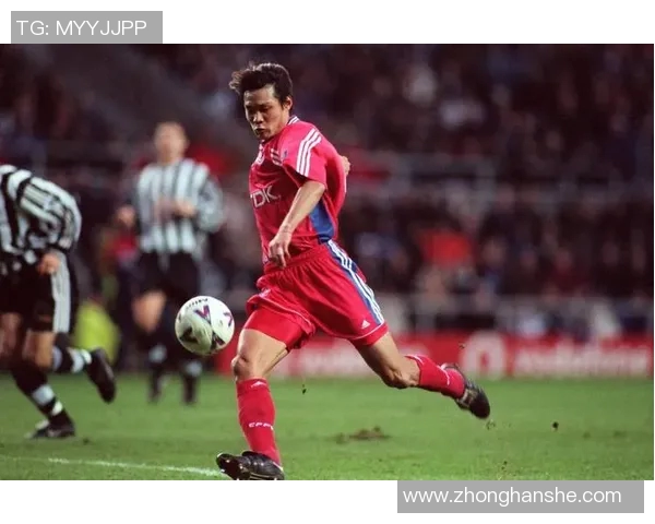 足球明星19号是如何在赛场上创造传奇的故事与成就